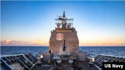 美國海軍公佈“錢斯洛斯維爾”號(USS Chancellorsville)導彈巡洋艦在南中國海航行的照片。