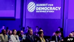 2024年3月18日，美国国务卿布林坑在韩国首尔出席第三届民主峰会。