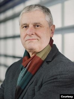 加拿大不列颠哥伦比亚大学历史教授齐慕实博士(照片来自https://history.ubc.ca/profile/timothy-cheek/)