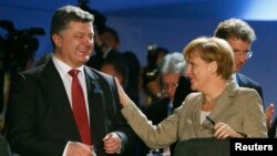 Петр Порошенко и Ангела Меркель