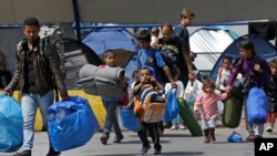 2016年4月7日雅典港口攜帶的財物的移民