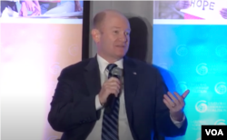 民主黨籍聯邦參議員克里斯·庫恩斯