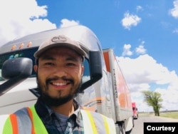 旅居美国加州的卡车司机洛奇