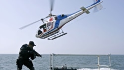 馬來西亞海岸警備隊在日本指導下在南中國海進行應對外國船隻訓練