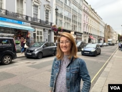 移居英國28年的秦蕾。她說女王的離世就像失去一位親人(美國之音/江玉)