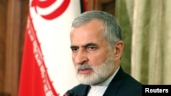 哈梅內伊的高級顧問卡邁勒‧哈拉齊（Kamal Kharrazi)。