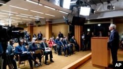 聯邦司法部部長加蘭德在司法部舉行記者會（2022年4月6日）