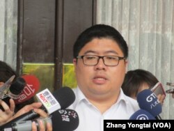 台灣執政黨民進黨立委蔡易餘 (美國之音張永泰拍攝)