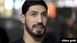 NBA球星坎特2022年曾接受美國之音專訪。