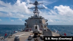 美國海軍導彈驅逐艦“馬斯廷”號8月18日航行經過台灣海峽。（圖片來源：美國海軍太平洋艦隊臉書）