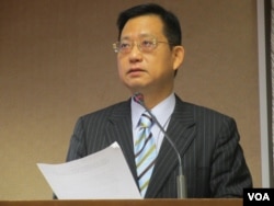 台灣執政黨國民黨立委吳育昇 (美國之音張永泰 拍攝)