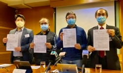 去年受委托负责民主派35+初选电子投票及点票系统的香港民意研究所表示，警察1月6日搜查他们的总部及分部办公室，取走多部电脑及两部伺服器，影响他们 正常工作，已向律政司发律师信，要求警察尽快交交还与调查无关的器材及资料（美国之音/汤惠芸）