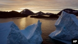 格陵蘭島的冰川在過去十年中加速融化。 （2019年8月16日）