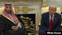 特朗普总统在白宫与沙特王储穆罕默德·本·萨勒曼举行双边会谈。(2025年11月18日)