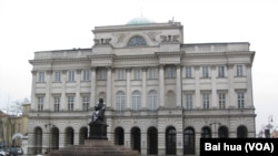 波蘭憎恨共產主義和蘇聯佔領。首都華沙街頭。 (美國之音白樺拍攝）