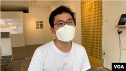 《流浪·香港》主辦機構“獅山冰室”成員丹 (美國之音記者方冰拍攝，2022年6月13日)