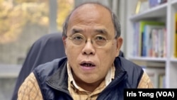 鍾劍華表示，支持平反六四受訪者比以往低，與最近兩年的社會氣氛相當壓抑有關。 (美國之音湯惠芸) 不需要太過悲觀。