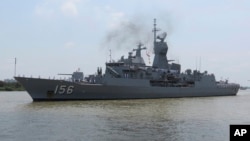 2019年4月19日，澳大利亚海军的“澳新军团号”护卫舰停靠在越南胡志明市的西贡港。这艘军舰和另外两艘澳大利亚军舰在访问越南途中曾在有争议的南中国海受到中国军舰挑战。