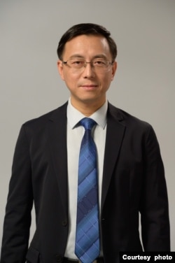 现居美国纽约的时事评论员唐靖远。(照片提供:唐靖远)