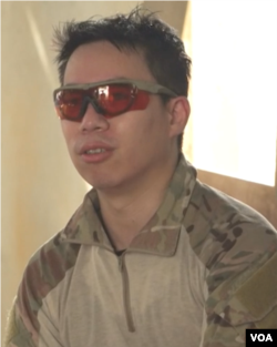 現年34歲、住在中台灣雲林的兒少社工張孝睿(美國之音特約記者羅斯攝)