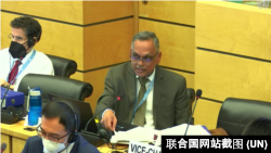 聯合國人權事務委員會委員克里斯托弗·阿里夫·布爾坎（Christopher Arif Bulkan）向香港特區政府代表團提問，2022年7月7日（聯合國網站截圖）