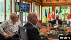 烏克蘭總統澤連斯基通過視頻參加七國集團領導人在德國舉行的峰會。（2022年6月27日）