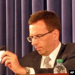 美国华盛顿智库传统基金会亚洲研究中心主任沃尔特·洛曼