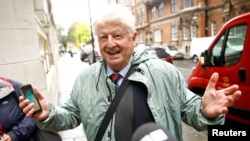 资料照片：英国首相约翰逊的父亲斯坦利·约翰逊在伦敦。（2019年9月24日）