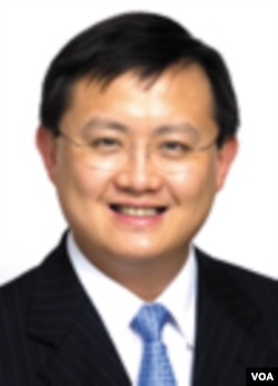 保公義撐修法大聯盟發言人，全國政協委員黃英豪律師（黃英豪律師事務所網站）