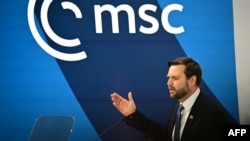 2025年2月14日，美國副總統萬斯在德國南部慕尼黑舉行的第61屆慕尼黑安全會議上發表講話。