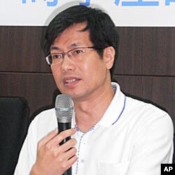 新台湾国策智库执行长罗致政