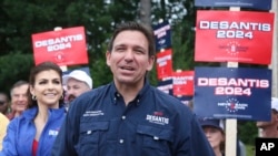 资料照片：2024年共和党总统参选人、佛罗里达州州长罗恩·德桑蒂斯。（美联社照片）