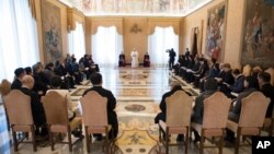 教宗方濟各在梵蒂岡會見台灣教會合作協會代表團（資料照片）