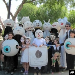 捣蛋游行自由表达各种理念