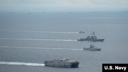 美国海军舰船2016年11月16日在南中国海参与演习