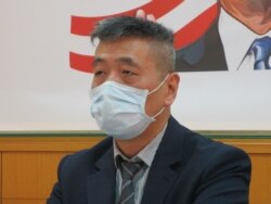 台湾国防安全研究院国防战略与资源研究所所长苏紫云(美国之音张永泰拍摄)