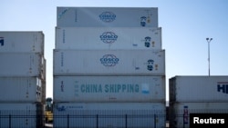 2025年1月20日美國總統川普宣誓就職日，美國加州奧克蘭港堆積的來自中國的貨櫃。