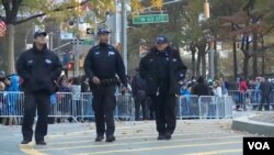 紐約街頭的警察。