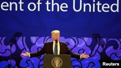 美國總統川普在亞太經合工商領導人峰會上發言