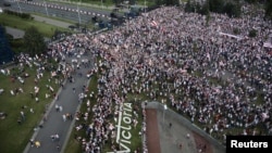 白俄罗斯民众抗议总统选举结果。（2020年8月30日）