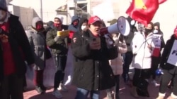 缅甸民众在中国驻美大使馆外举行抗议示威