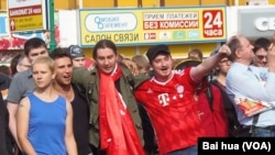 7月28日莫斯科捍衛互聯網自由集會的參加者。 (美國之音白樺拍攝)