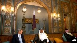 克里国务卿首次海外行