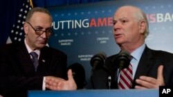 Чак Шумер и Бенджамен Кардин