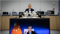 北约秘书长斯托尔滕贝格(Jens Stoltenberg)2021年9月27日与中国国务委员兼外长王毅举行视讯对话（北约照片）
