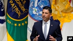 國土安全部代理部長沃爾夫在位於華盛頓的國土安全部總部舉行的一次活動上發表講話。(2020年9月9日)