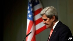 美國國務卿克里星期日在日內瓦舉行的有關核談判時發表講話。