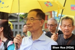 2019年5月26日民主党创党主席李柱铭出现在游行队伍中 （美国之音记者申华拍摄