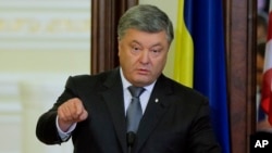 Петр Порошенко