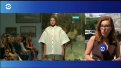 80-е, неоновые цвета и китайская грамота